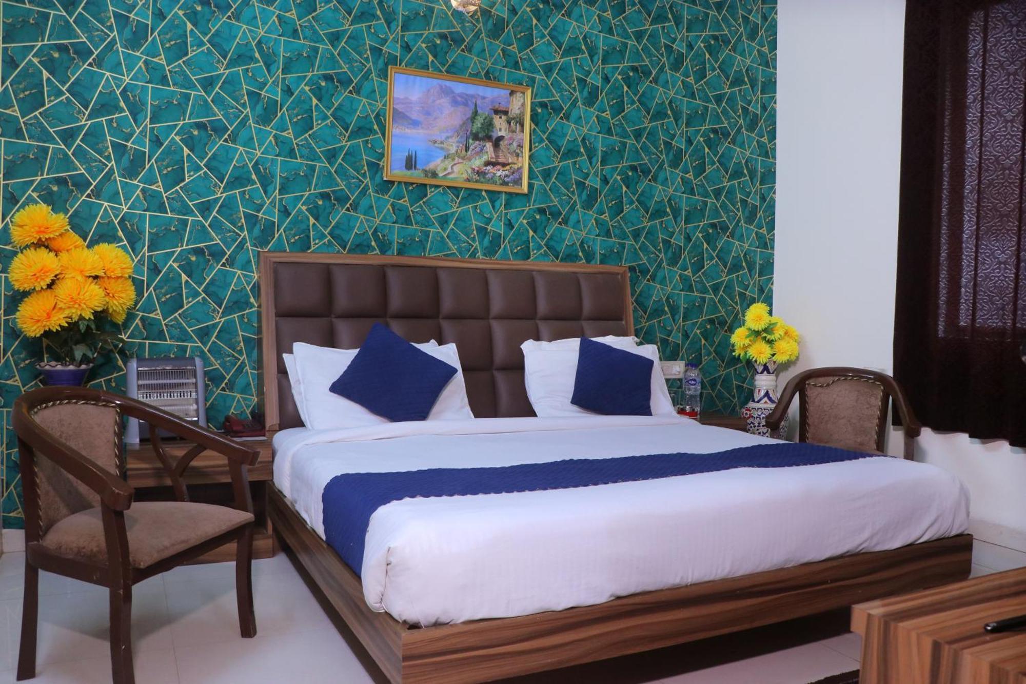 Hotel Panache Mathura Buitenkant foto